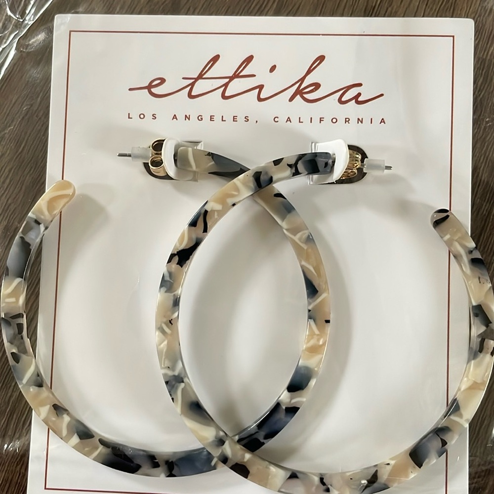 Ettika Women Tortoise Shell Earring NWT